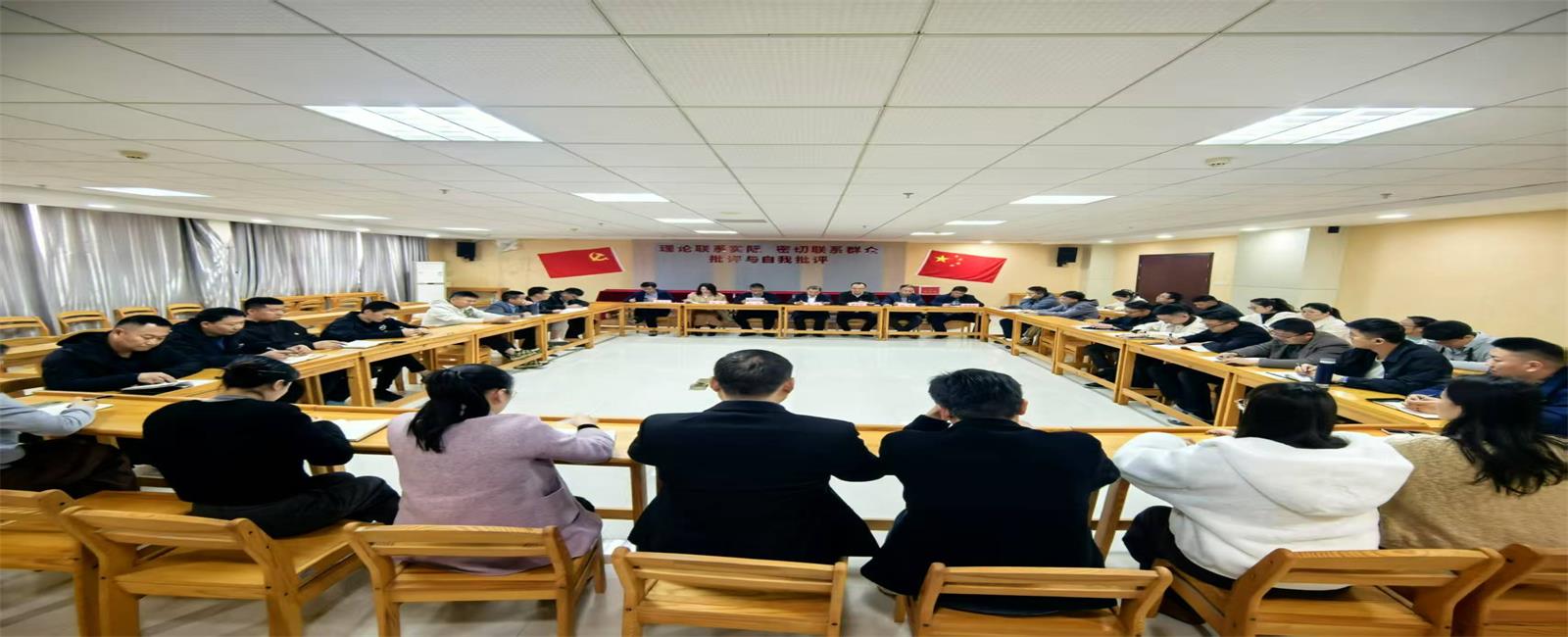 8b12c28db854db62d7077e7c590405e (2).jpg